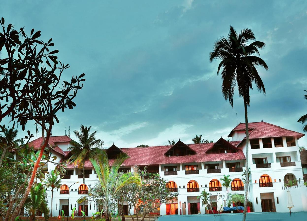Estuary Sarovar Premiere Island Resort Poovar