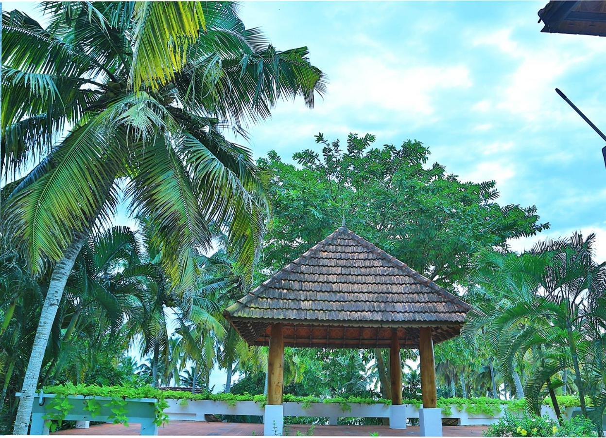 Resort Estuary Sarovar Premiere Island