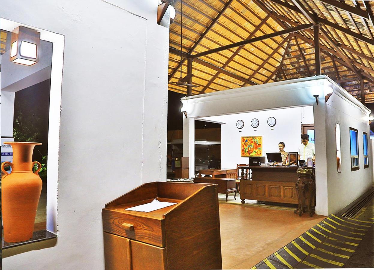 Estuary Sarovar Premiere Island 5*