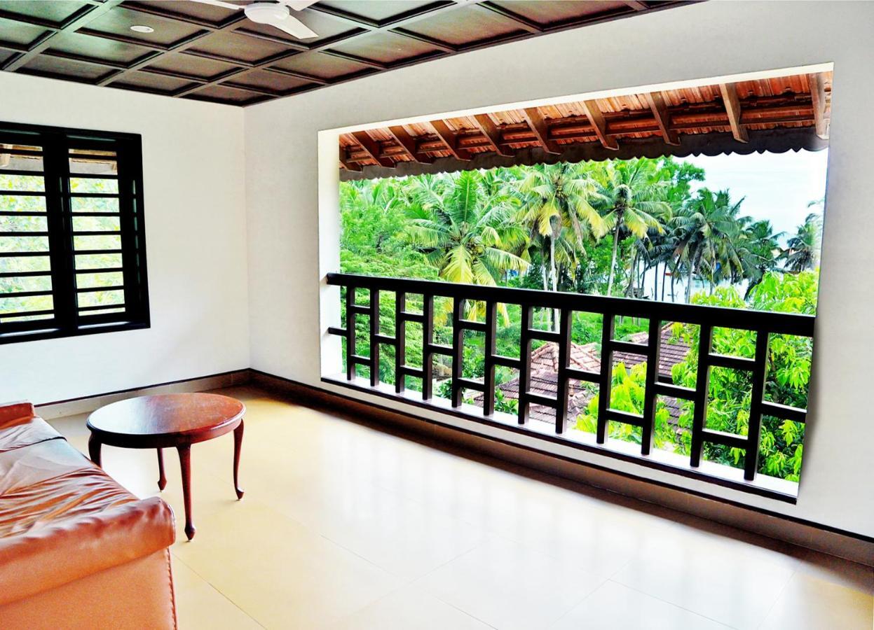 Estuary Sarovar Premiere Island