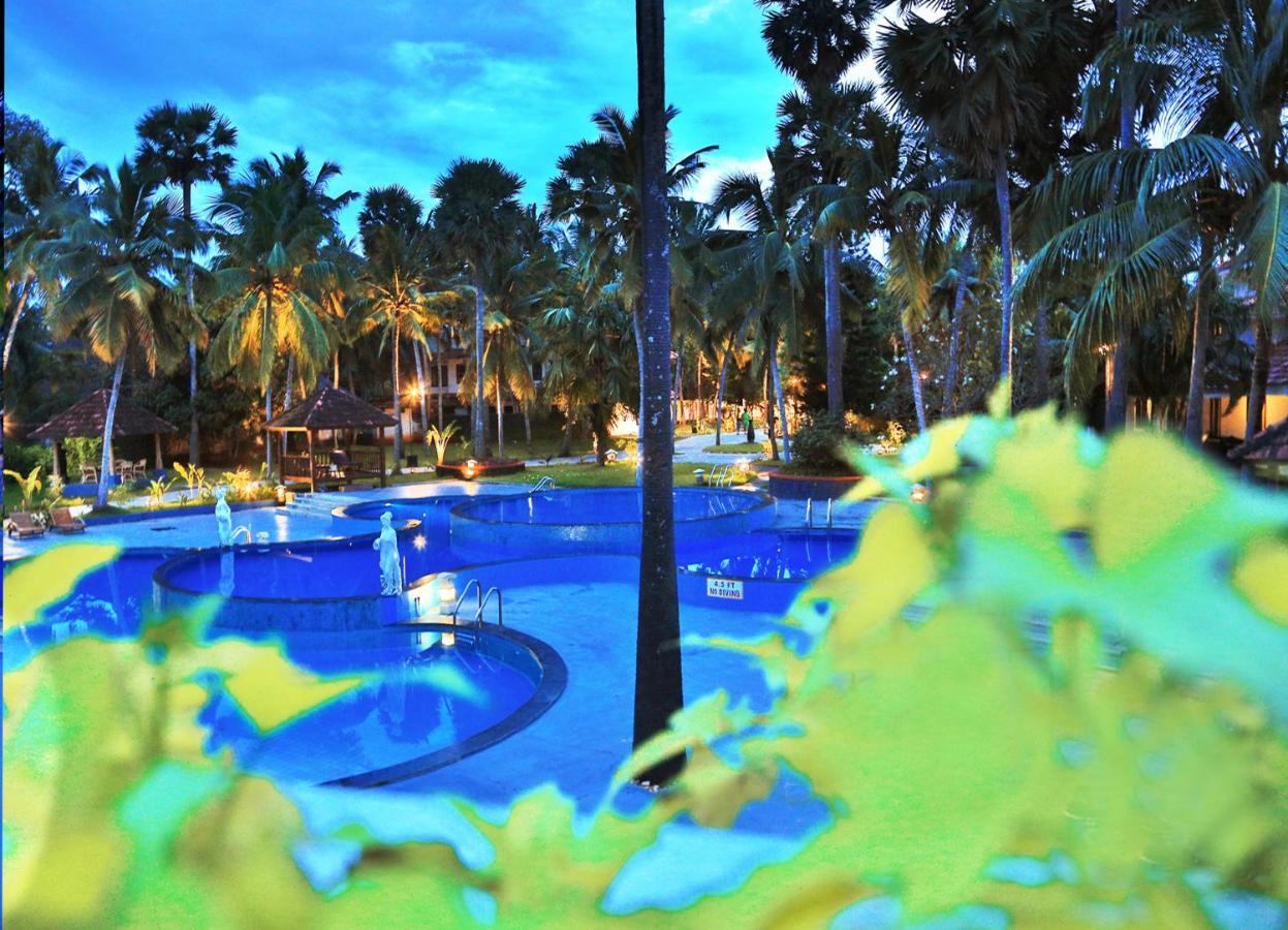 Estuary Sarovar Premiere Island Resort Poovar