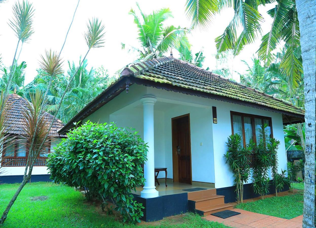 Resort Estuary Sarovar Premiere Island 5*